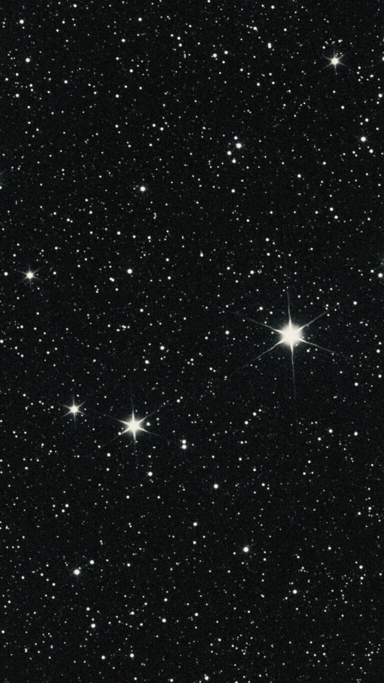 Active Galactic Nuclei and Quasars – extremely bright galactic cores