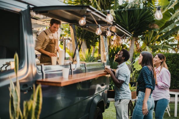 How do street food vendors adapt to seasonal changes in ingredients? How do street food vendors adapt to seasonal changes in ingredients?