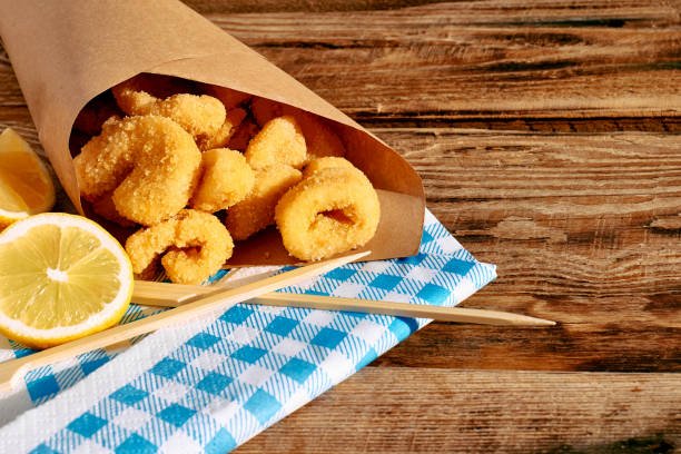 What are the health benefits and risks of consuming street food? What are the health benefits and risks of consuming street food?