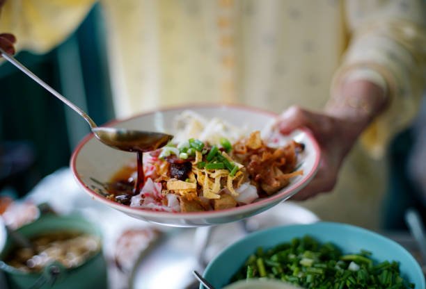 What are some unique street food delicacies to try when traveling What are some unique street food delicacies to try when traveling
