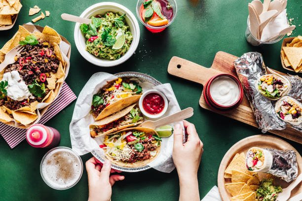 How do street food vendors maintain hygiene standards? How do street food vendors maintain hygiene standards?