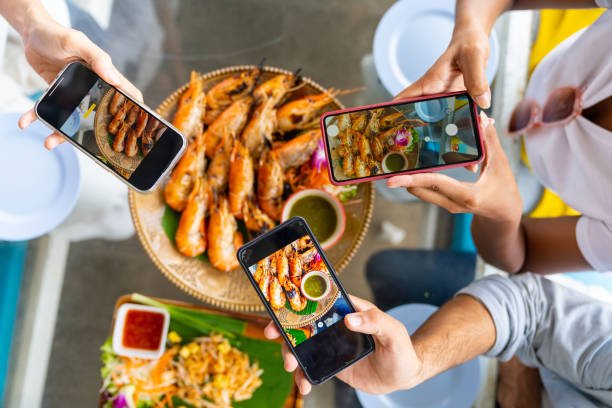 How do cultural influences shape street food offerings?